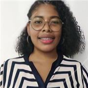 profesora de español para los niños mas pequeños de la casa